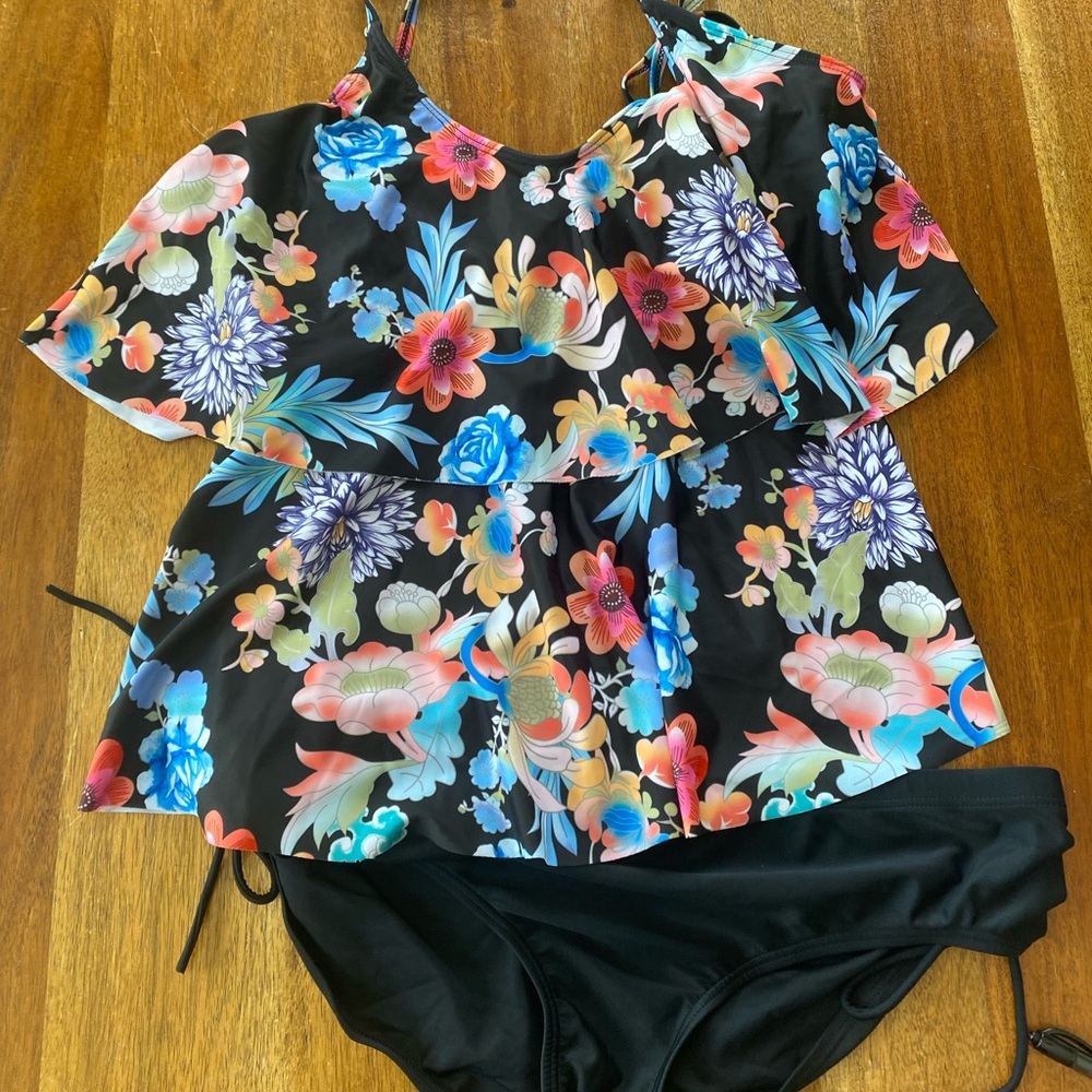 TIERED TANKINI SWIMSUIT